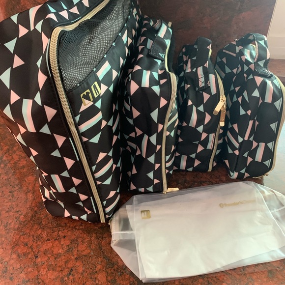 Travelers Choice 5 piece packing cubes NWT - Picture 9 of 11